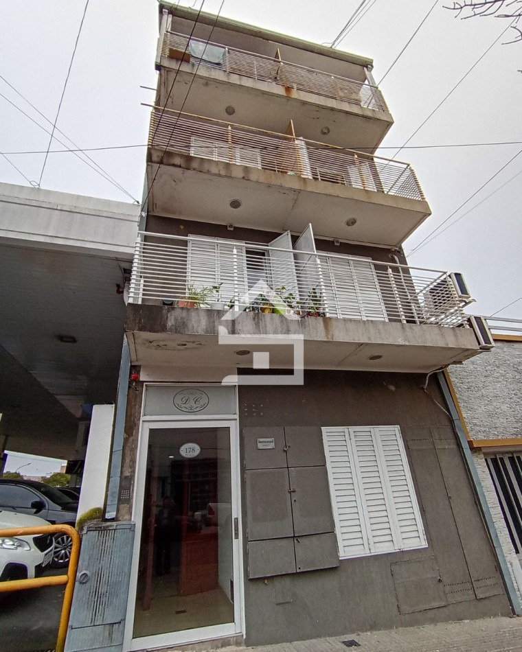 Monoambiente en venta Pte. Peron