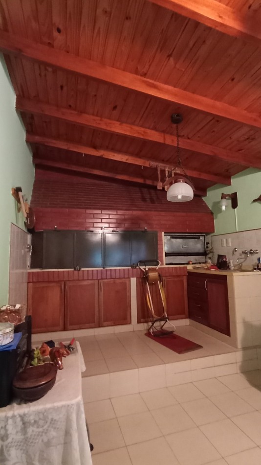 GRAN CASA EN VENTA BOULEVARD RACEDO